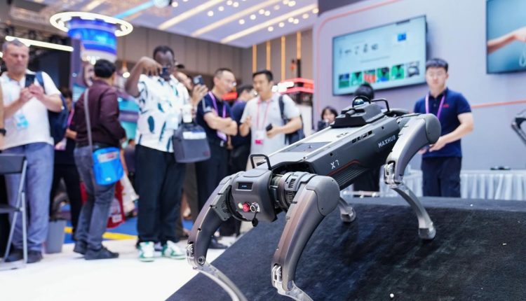 إطلاق مشترك لمنتجات روبوت CVTE في معرض كانتون