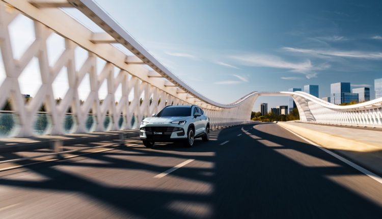 هل السيارات الهجينة القابلة للشحن خيار مثالي لأفريقيا؟